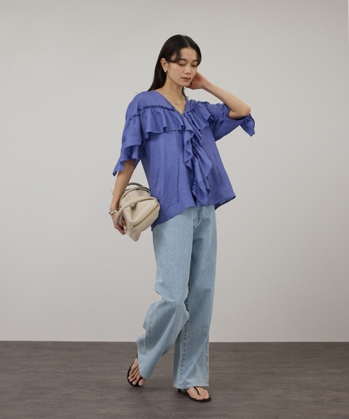 KURO(クロ)の「【KURO for SALON(クロ)】別注EASY TUCK DENIM LIGHT INDIGO / デニムパンツ(デニムパンツ・レディース・サックスブルー・1/0)」の14枚目の写真