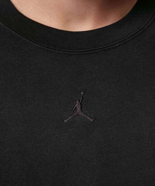 JORDAN BRAND（ジョーダンブランド）の「ジョーダン フライト メンズ ヘビーウェイト ショートスリーブ トップス / Jordan Flight Men's Heavyweight Short-Sleeve Top IF1911-010 Black（Tシャツ/カットソー・メンズ・ブラック・XL/S/M/L/2XL）」の3枚目の写真