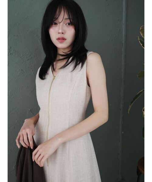 LAGUNAMOON(ラグナムーン)の「フロントZIPミックスカラーワンピース 【夏服】【オフィスカジュアル】(ワンピース・レディース・レッド/ブラック/ベージュ/グリーン・SMALL/MEDIUM)」の11枚目の写真