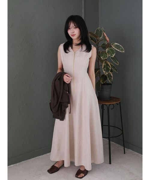 LAGUNAMOON(ラグナムーン)の「フロントZIPミックスカラーワンピース 【夏服】【オフィスカジュアル】(ワンピース・レディース・レッド/ブラック/ベージュ/グリーン・SMALL/MEDIUM)」の8枚目の写真