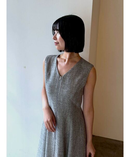 LAGUNAMOON(ラグナムーン)の「フロントZIPミックスカラーワンピース 【夏服】【オフィスカジュアル】(ワンピース・レディース・レッド/ブラック/ベージュ/グリーン・SMALL/MEDIUM)」の5枚目の写真