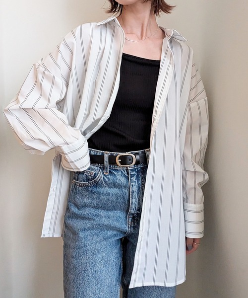 styiro(スタイロ)の「オーバーサイズストライプシャツ レディース 長袖 羽織り ビッグシャツ オフィスカジュアル 秋服(シャツ/ブラウス・レディース・ホワイト/ネイビー系/グリーン・L/M)」の2枚目の写真