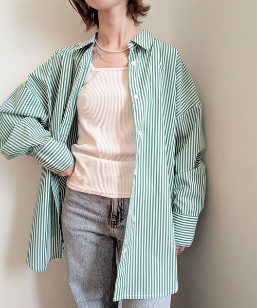 styiro(スタイロ)の「オーバーサイズストライプシャツ レディース 長袖 羽織り ビッグシャツ オフィスカジュアル 秋服(シャツ/ブラウス・レディース・ホワイト/ネイビー系/グリーン・L/M)」の13枚目の写真