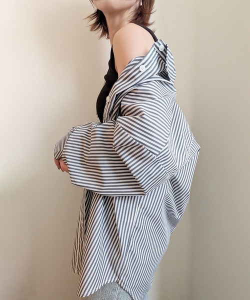styiro(スタイロ)の「オーバーサイズストライプシャツ レディース 長袖 羽織り ビッグシャツ オフィスカジュアル 秋服(シャツ/ブラウス・レディース・ホワイト/ネイビー系/グリーン・L/M)」の21枚目の写真