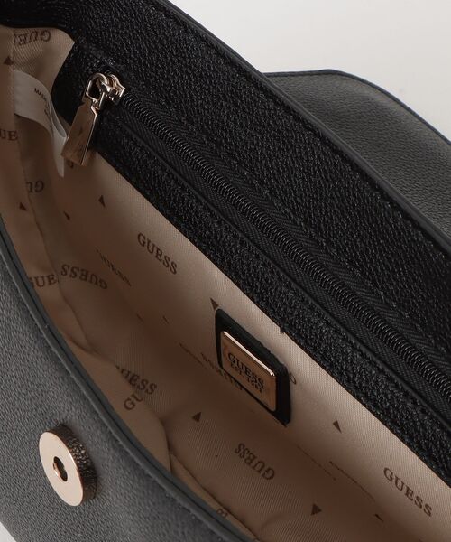Guess(ゲス)の「CAMELIA Flap Shoulder Bag ショルダーバッグ ハンドバッグ(ショルダーバッグ・レディース・ブラック/ライトグリーン・ONE SIZE)」の17枚目の写真