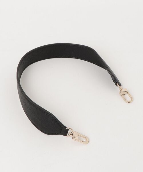 CAMELIA Flap Shoulder Bag | GUESS(ゲス) JAPAN 公式オンラインストア