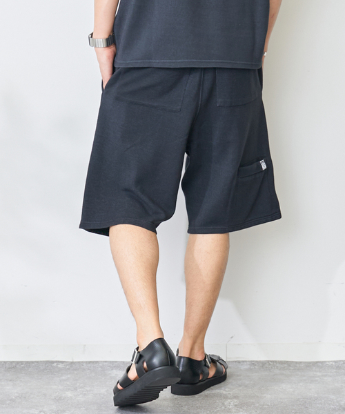 B.C STOCK(ベーセーストック)の「ハイツイストリブダブルニーショーツ(その他パンツ・メンズ・ベージュ/ブラック/ホワイト/サックスブルー・MEDIUM/LARGE)」の11枚目の写真