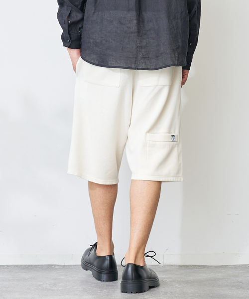 B.C STOCK(ベーセーストック)の「ハイツイストリブダブルニーショーツ(その他パンツ・メンズ・ベージュ/ブラック/ホワイト/サックスブルー・MEDIUM/LARGE)」の18枚目の写真