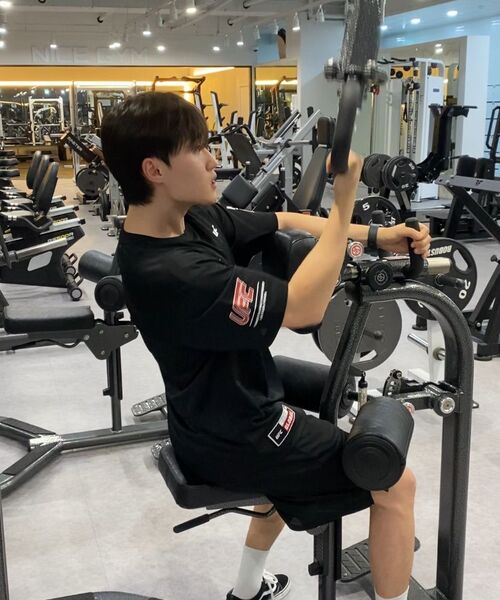 UFC SPORT(ユーエフシー スポーツ)の「UFC SPON PRO リラックスフィット半袖Tシャツ ブラック U4TTX2306BK(Tシャツ/カットソー・メンズ・その他・2XL/LARGE/X-LARGE/MEDIUM/SMALL/3XL)」の8枚目の写真