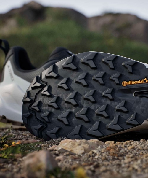 adidas(アディダス)の「テレックス トレイルメーカー 2 GORE-TEX ハイキング / Terrex Trailmaker 2 GORE-TEX Hiking / アディダス adidas(スニーカー・メンズ・ホワイト・26.0cm/26.5cm/27.0cm/27.5cm/28.0cm)」の17枚目の写真