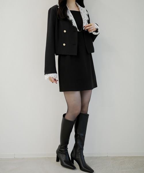 junoah(ジュノア)の「ゴールドボタンレースレイヤードジャケット(テーラードジャケット・レディース・ブラック/ブラウン/チャコール・LARGE/MEDIUM/SMALL)」の5枚目の写真