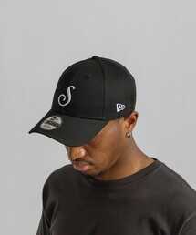 Saturdays NYC（サタデーズ ニューヨークシティ ）の「New Era（R） x Saturdays NYC "S" Logo Cap（キャップ）」
