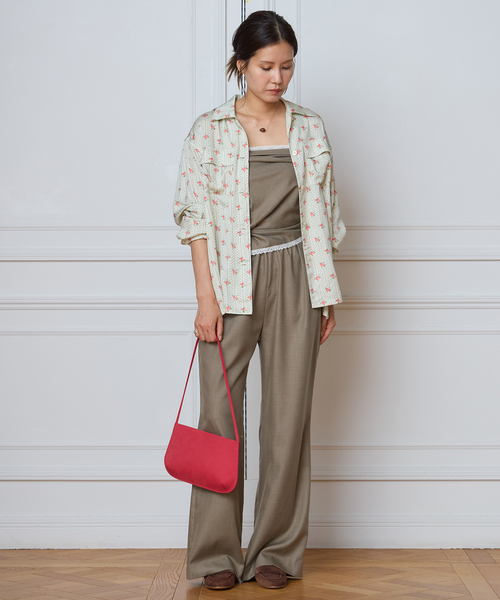 IENA LA BOUCLE(イエナラブークル)の「IENA LA BOUCLE レトロフラワープリントシャツ(シャツ/ブラウス・レディース・ストーン・FREE)」の3枚目の写真