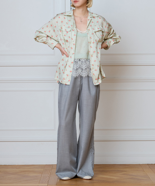 IENA LA BOUCLE(イエナラブークル)の「IENA LA BOUCLE レトロフラワープリントシャツ(シャツ/ブラウス・レディース・ストーン・FREE)」の9枚目の写真