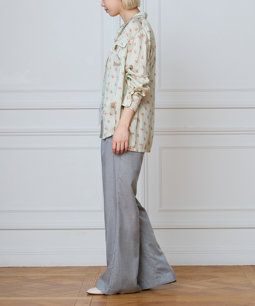 IENA LA BOUCLE(イエナラブークル)の「IENA LA BOUCLE レトロフラワープリントシャツ(シャツ/ブラウス・レディース・ストーン・FREE)」の10枚目の写真