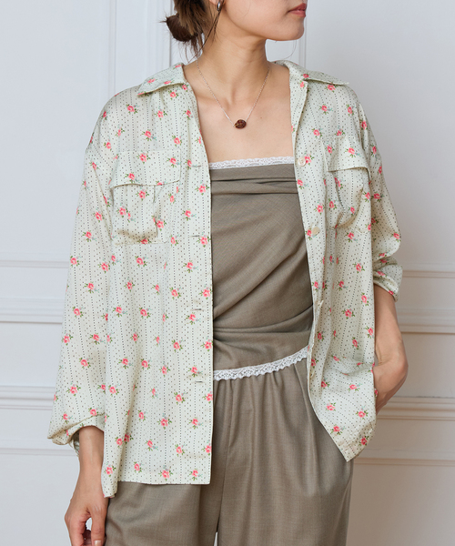 IENA LA BOUCLE(イエナラブークル)の「IENA LA BOUCLE レトロフラワープリントシャツ(シャツ/ブラウス・レディース・ストーン・FREE)」の13枚目の写真