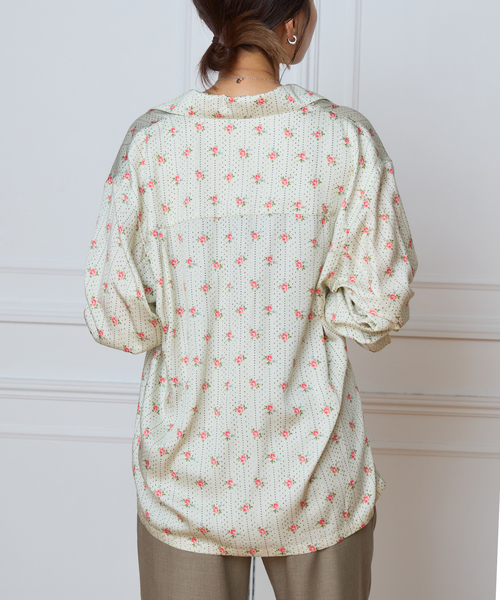 IENA LA BOUCLE(イエナラブークル)の「IENA LA BOUCLE レトロフラワープリントシャツ(シャツ/ブラウス・レディース・ストーン・FREE)」の15枚目の写真
