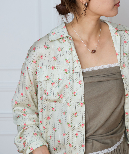 IENA LA BOUCLE(イエナラブークル)の「IENA LA BOUCLE レトロフラワープリントシャツ(シャツ/ブラウス・レディース・ストーン・FREE)」の17枚目の写真