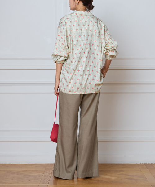 IENA LA BOUCLE(イエナラブークル)の「IENA LA BOUCLE レトロフラワープリントシャツ(シャツ/ブラウス・レディース・ストーン・FREE)」の21枚目の写真