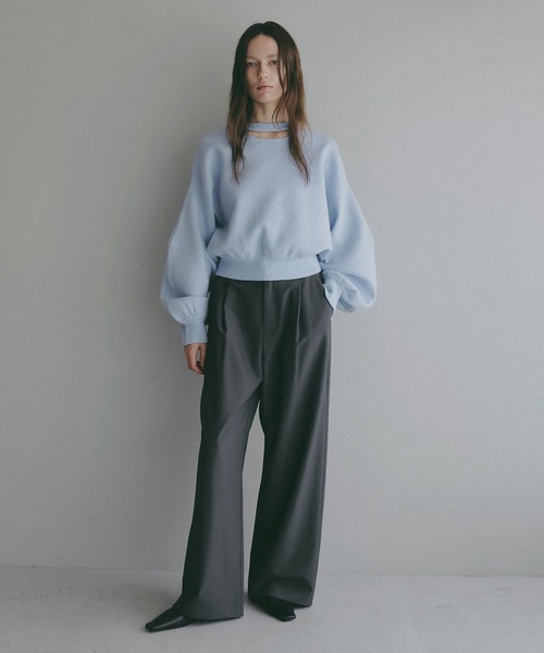 MANOF(マノフ)の「MOON SLASH NECK KNIT(ニット/セーター・レディース・ホワイト/ブラック/グレー/ブルー・F)」の19枚目の写真