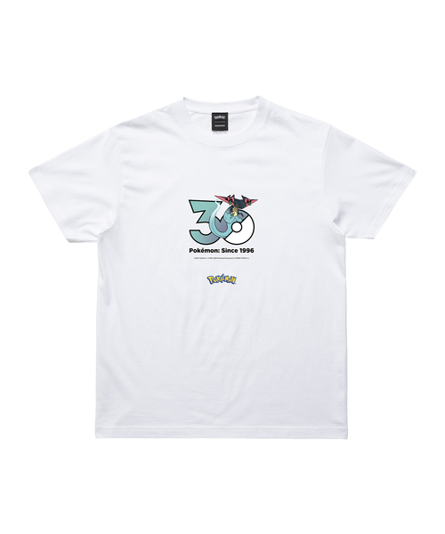 ZOZOSPOT(ゾゾスポット)の「Pokemon 30th Anniversary 1025 T-shirt 「ドラパルト」(Tシャツ/カットソー・レディース・ホワイト・160cm/150cm/140cm/130cm/120cm/110cm/100cm/XXX-LARGE/XX-LARGE/X-LARGE/LARGE/MEDIUM/SMALL)」の1枚目の写真