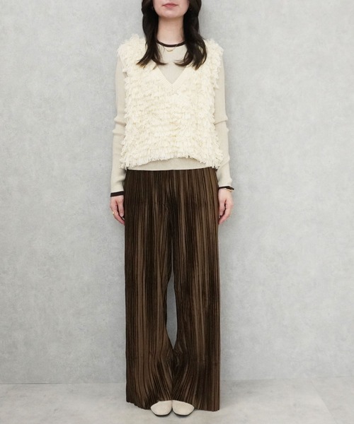 SELECT LEVERY(セレクトリベリー)の「ループフリンジVネックベスト(ベスト・レディース・ブラック/アイボリー/モカ・MEDIUM)」の18枚目の写真