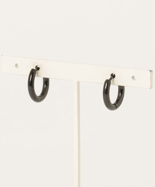 tunee（チュニー）の「【Agaro】No.524　ミニフープピアス 　メンズ　ステンレス(MA)（ピアス（両耳用）・レディース・ブラック・FREE）」の2枚目の写真