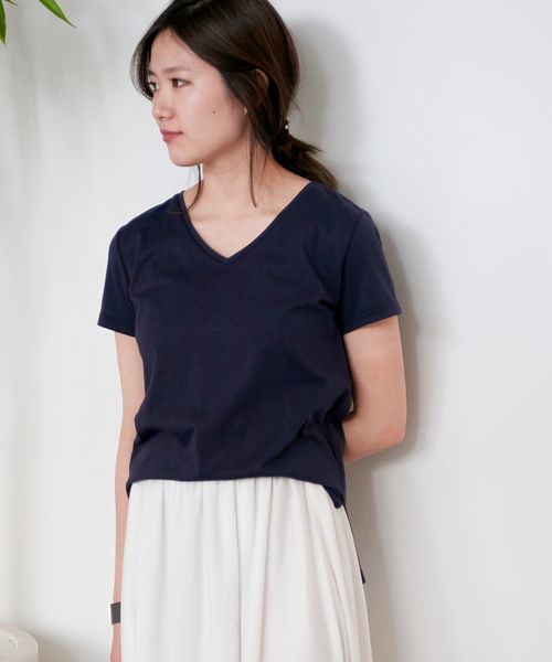 VIS（ビス）の「ＵＳＡコットンＶネックＴシャツ（Tシャツ/カットソー・レディース・ネイビー/グレー/ホワイト/ブラウン系その他/グリーン系その他・LARGE/MEDIUM）」の5枚目の写真