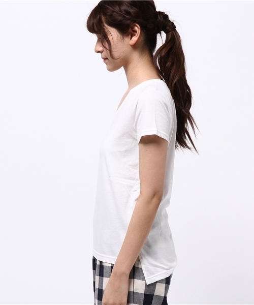 VIS（ビス）の「ＵＳＡコットンＶネックＴシャツ（Tシャツ/カットソー・レディース・ネイビー/グレー/ホワイト/ブラウン系その他/グリーン系その他・LARGE/MEDIUM）」の7枚目の写真