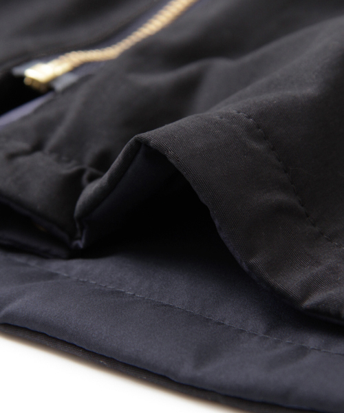 URBAN RESEARCH（アーバンリサーチ）の「UR リバーシブルダウンベスト（ダウンベスト・レディース・キャメル/ネイビー・FREE）」の12枚目の写真