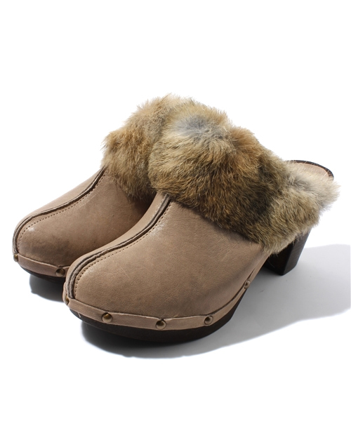ROSE BUD（ローズバッド）の「(ENESS)LEATHER SABOT WITH FUR（その他シューズ・レディース・ブラウン/ベージュ・36/37/38/39）」の2枚目の写真