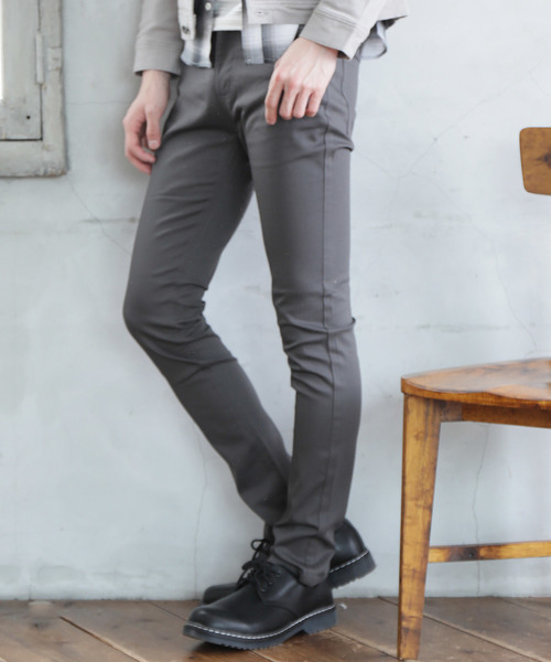 TopIsm(トップイズム)の「ストレッチ チノ スキニーパンツ(チノパンツ・メンズ・グリーン系カモフラージュ/チェック/ベージュ/ブラック/チャコールグレー×ブラック/チャコール/グレー系カモフラージュ/ホワイト/カーキ/ワイン/ネイビー・L/LL/M/S/3L)」の4枚目の写真