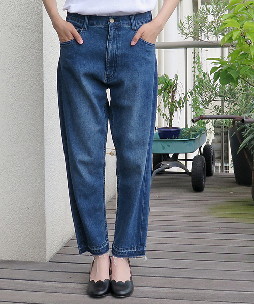 Ne-net（ネネット）の「S (S)サイドラインデニム（デニムパンツ・レディース・ネイビー・02/01/03）」の2枚目の写真