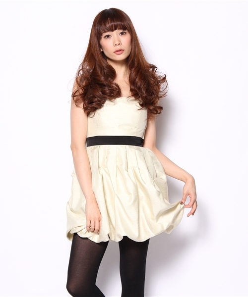 DreAng(ドレアング)の「タックバルーンワンピース(ワンピース・レディース・ベージュ/ブルー/イエロー/ピンク・SMALL/MEDIUM)」の4枚目の写真