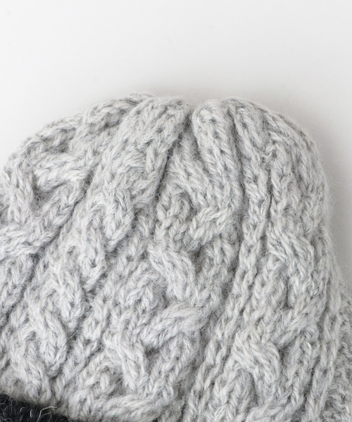 かぐれ(カグレ)の「HIGHLAND 2000 CONTRAST BOBCAP(ニットキャップ/ビーニー・レディース・チャコールグレー/ライトグレー/アイボリー・FREE)」の4枚目の写真