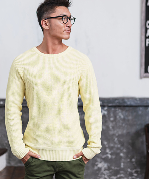 CavariA(キャバリア)の「『CavariA/キャバリア』ラーベン編みクルーネック長袖ニットセーター(ニット/セーター・メンズ・ベージュ/サックスブルー/パープル/テラコッタ/ピンク/ホワイト/インディゴブルー/ブラック/ネイビー/グレー/グリーン系その他/イエロー/ラベンダー/ミント/クリーム/ブラウン/カーキ/グリーン・M/L)」の7枚目の写真