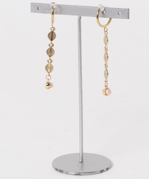TONE SELECT GOODS(トーンセレクトグッズ)の「【fleur by Miho Nakayama】リーフチェーンマカロンカラーイヤリングセット(イヤリング・レディース・ピンク/ミント/イエロー系その他/ピンク系その他・FREE)」の5枚目の写真