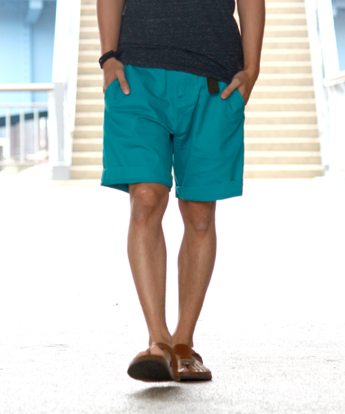 WEGO（ウィゴー）の「WEGO/カラーチノショーツ（チノパンツ・メンズ・ホワイト/ブラック/ベージュ/ターコイズブルー/ネイビー/ロイヤルブルー/イエロー/マスタード/ピンク系その他/レッド/ワイン/オレンジ系その他・SMALL/MEDIUM/LARGE）」の5枚目の写真