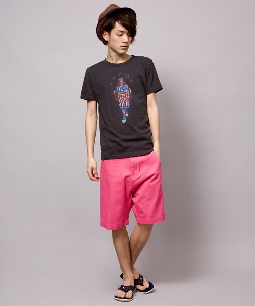 WEGO（ウィゴー）の「WEGO/カラーチノショーツ（チノパンツ・メンズ・ホワイト/ブラック/ベージュ/ターコイズブルー/ネイビー/ロイヤルブルー/イエロー/マスタード/ピンク系その他/レッド/ワイン/オレンジ系その他・SMALL/MEDIUM/LARGE）」の18枚目の写真