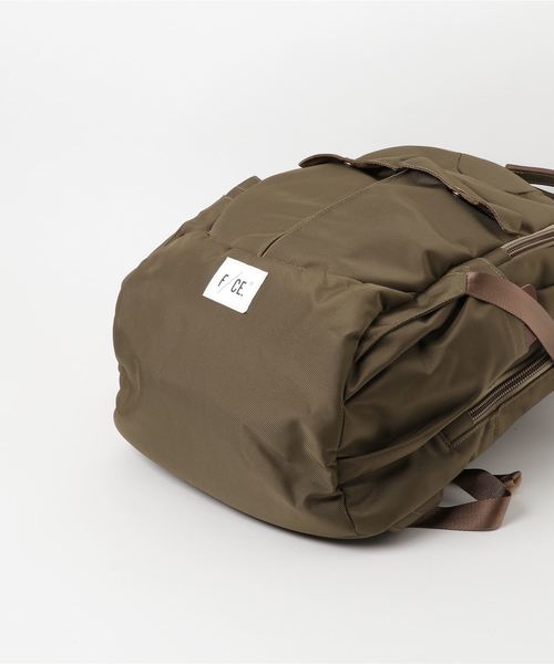 F/CE. （エフシーイー）の「【F/CE.】 AU TYPE A TRAVELBP（バックパック/リュック・メンズ・ブラック/カーキ・FREE）」の4枚目の写真