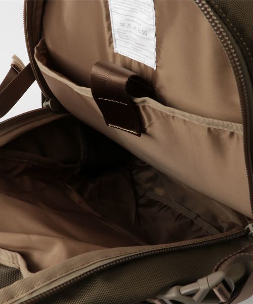F/CE. （エフシーイー）の「【F/CE.】 AU TYPE A TRAVELBP（バックパック/リュック・メンズ・ブラック/カーキ・FREE）」の3枚目の写真