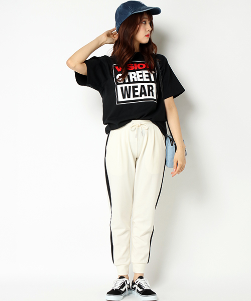 VISION STREET WEAR（ヴィジョンストリートウェア）の「VISION　マグロゴT（Tシャツ/カットソー・レディース・ブラック/オフホワイト/Red・MEDIUM/LARGE/X-LARGE）」の13枚目の写真