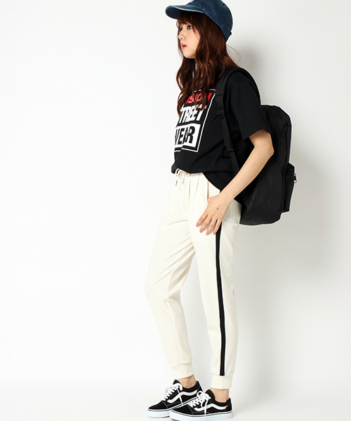 VISION STREET WEAR（ヴィジョンストリートウェア）の「VISION　マグロゴT（Tシャツ/カットソー・レディース・ブラック/オフホワイト/Red・MEDIUM/LARGE/X-LARGE）」の14枚目の写真