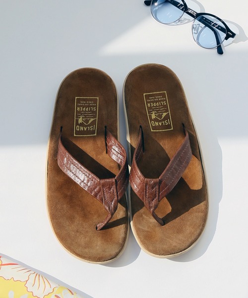 ISLAND SLIPPER(アイランドスリッパ)の「【カタログ掲載】ISLAND SLIPPER×JS : アイランドスリッパ別注 : P203L #(ビーチサンダル・メンズ・ネイビー/ブラウン/ブラック・10/7/8/9)」の3枚目の写真