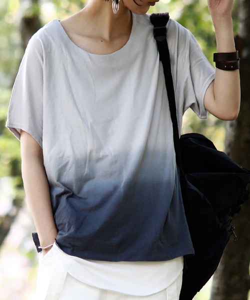 antiqua（アンティカ）の「ムラ染めTシャツ（Tシャツ/カットソー・レディース・グレー系その他/ベージュ系その他・FREE）」の2枚目の写真