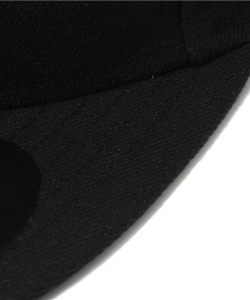NEW ERA(ニューエラ)の「WEGO/59FIFTY RAIDERS(キャップ・メンズ・ブラック・SMALL/MEDIUM/LARGE)」の4枚目の写真