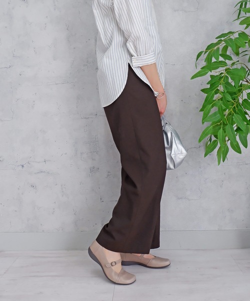 MODE KAORI(モードカオリ)の「【本革】カッティングデザイン本革フラットシューズ(スリッポン・レディース・ブラック/ブラウン/ブラウン系その他・22.5cm/23cm/23.5cm/24cm/24.5cm/25.5cm)」の16枚目の写真