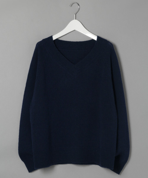 LOWRYS FARM(ローリーズファーム)の「ウォッシャブルウールVネック 809535(ニット/セーター・レディース・ホワイト×ブラック/ベージュ/ネイビー/ブルー/パープル・MEDIUM/LARGE)」の13枚目の写真