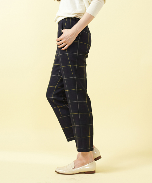 UNITED ARROWS（ユナイテッドアローズ）の「UAB チェック パンツ†(mg1312uC)◆◆◆（その他パンツ・レディース・ベージュ/ネイビー・34/36/38/40）」の3枚目の写真