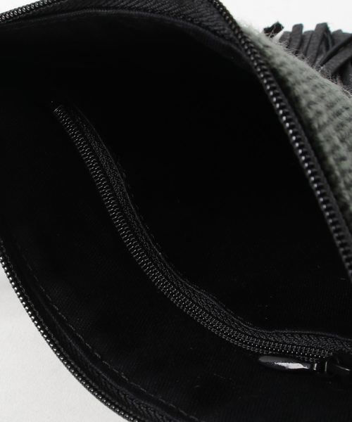GARA（ガラ）の「GARA:CELTIC FOLK 2WAY BAG（ショルダーバッグ・メンズ・ブラウン/ブルーグレー・ONE SIZE）」の5枚目の写真